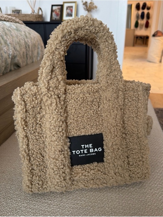 Marc Jacobs Handbags - Marc jacobs teddy tote bag mini